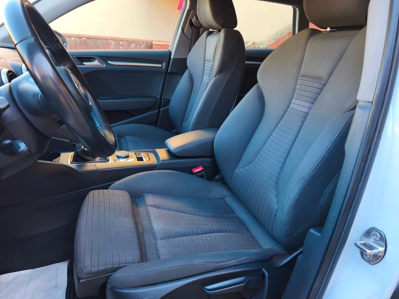 Audi A3 SPB 1.6 TDI Sport COMPRESO PASSAGGIO