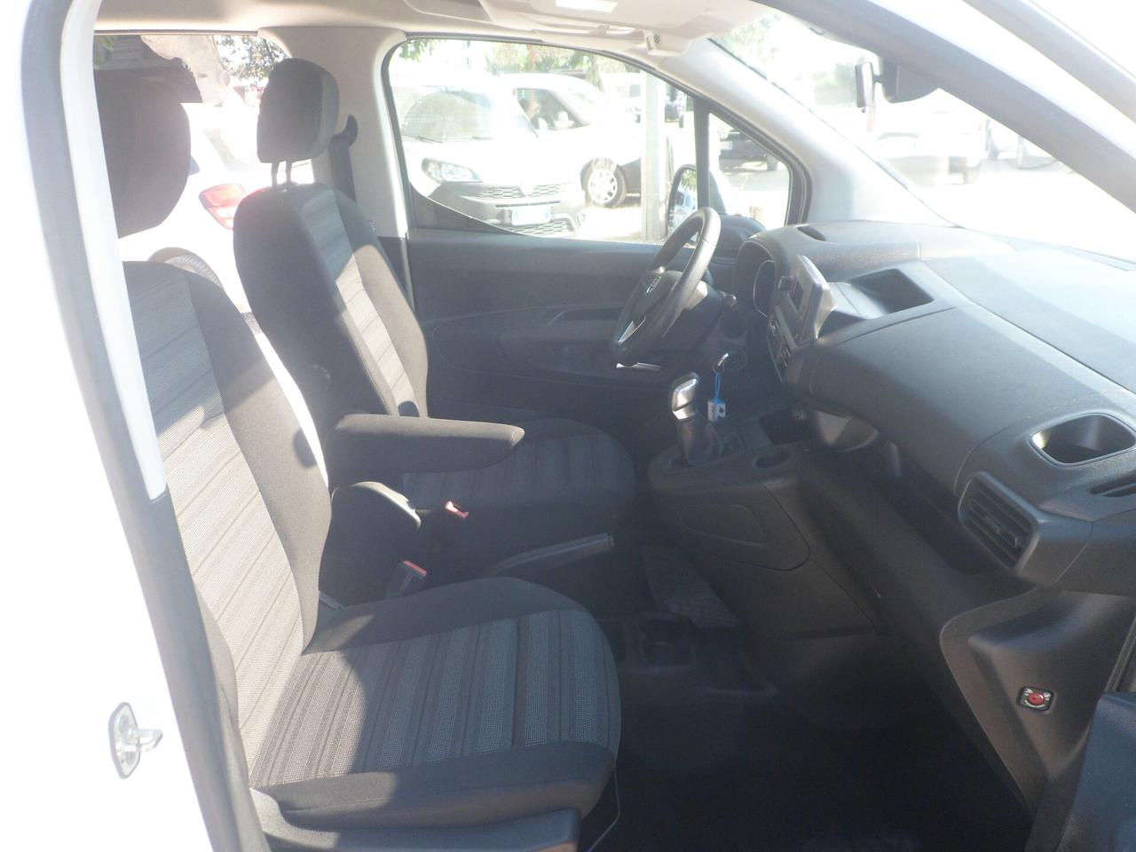 Opel Combo 5 posti autocarro