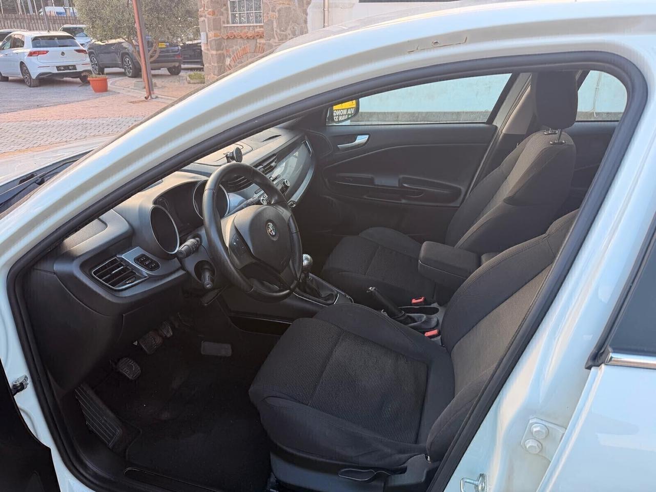 Alfa Romeo Giulietta 1.6 JTDm-2 105 CV Distinctive