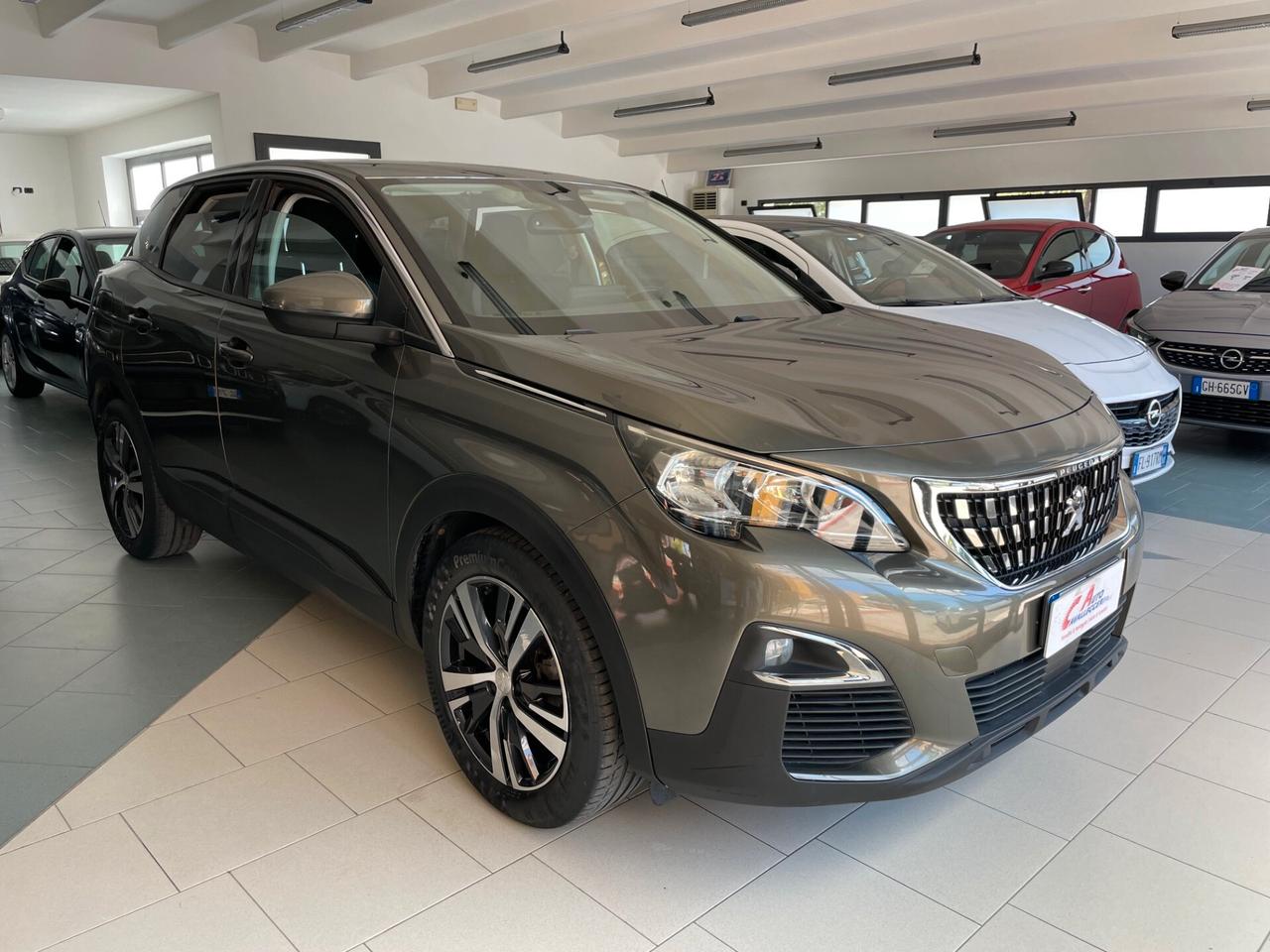 Peugeot 3008 BlueHDi 120 S&S Business