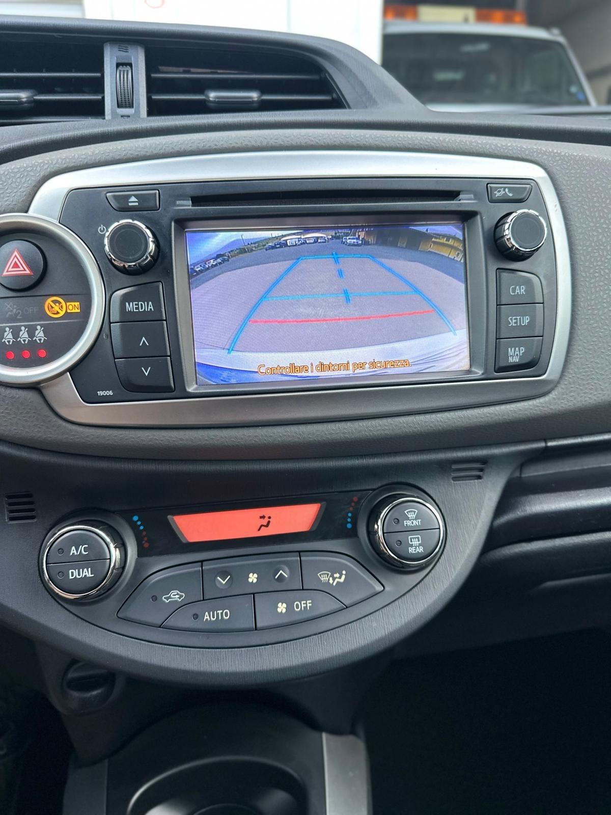 Toyota Yaris 1.4 D-4D 5 porte Lounge