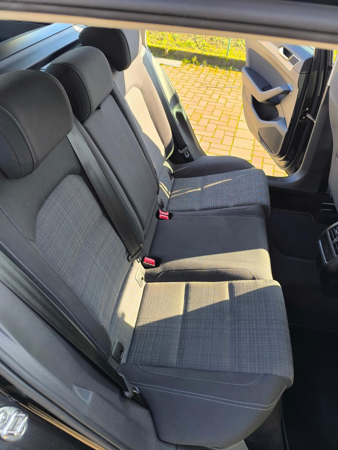 Volkswagen Passat Variant 2.0 TDI SCR EVO DSG Business