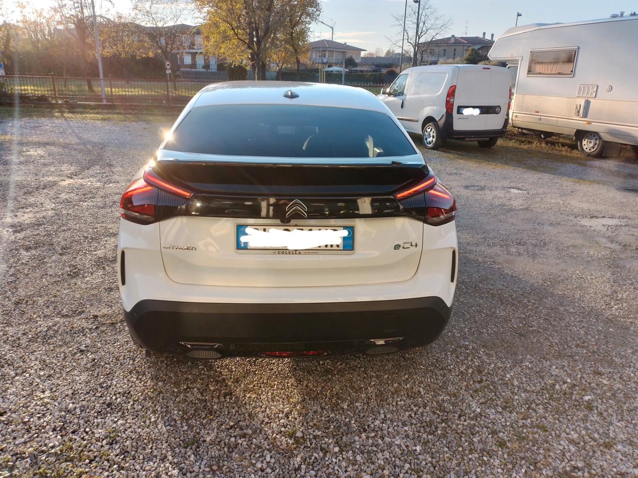 Citroen C4 E-C4 Elettrica 136 CV Shine