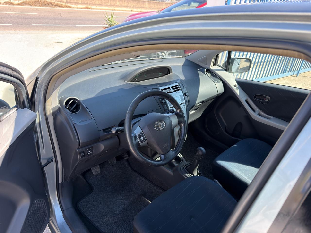 Toyota Yaris 1.0 5 porte Sol “NUOVISSIMA”