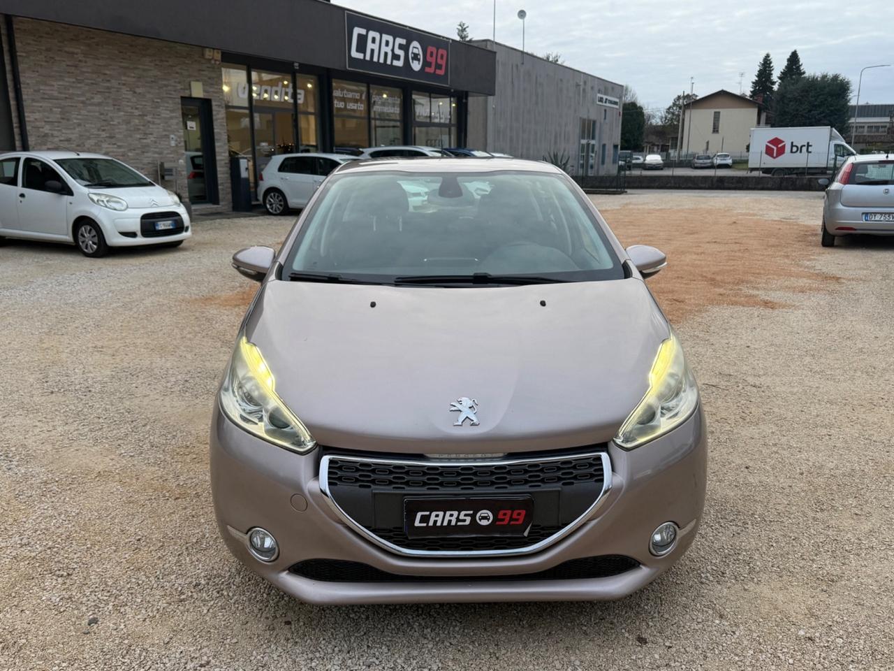 Peugeot 208 1.4 HDi 68 CV 5 porte Allure