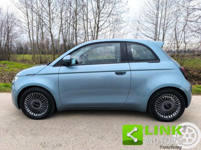 FIAT 500e Berlina 42 kWh La Prima