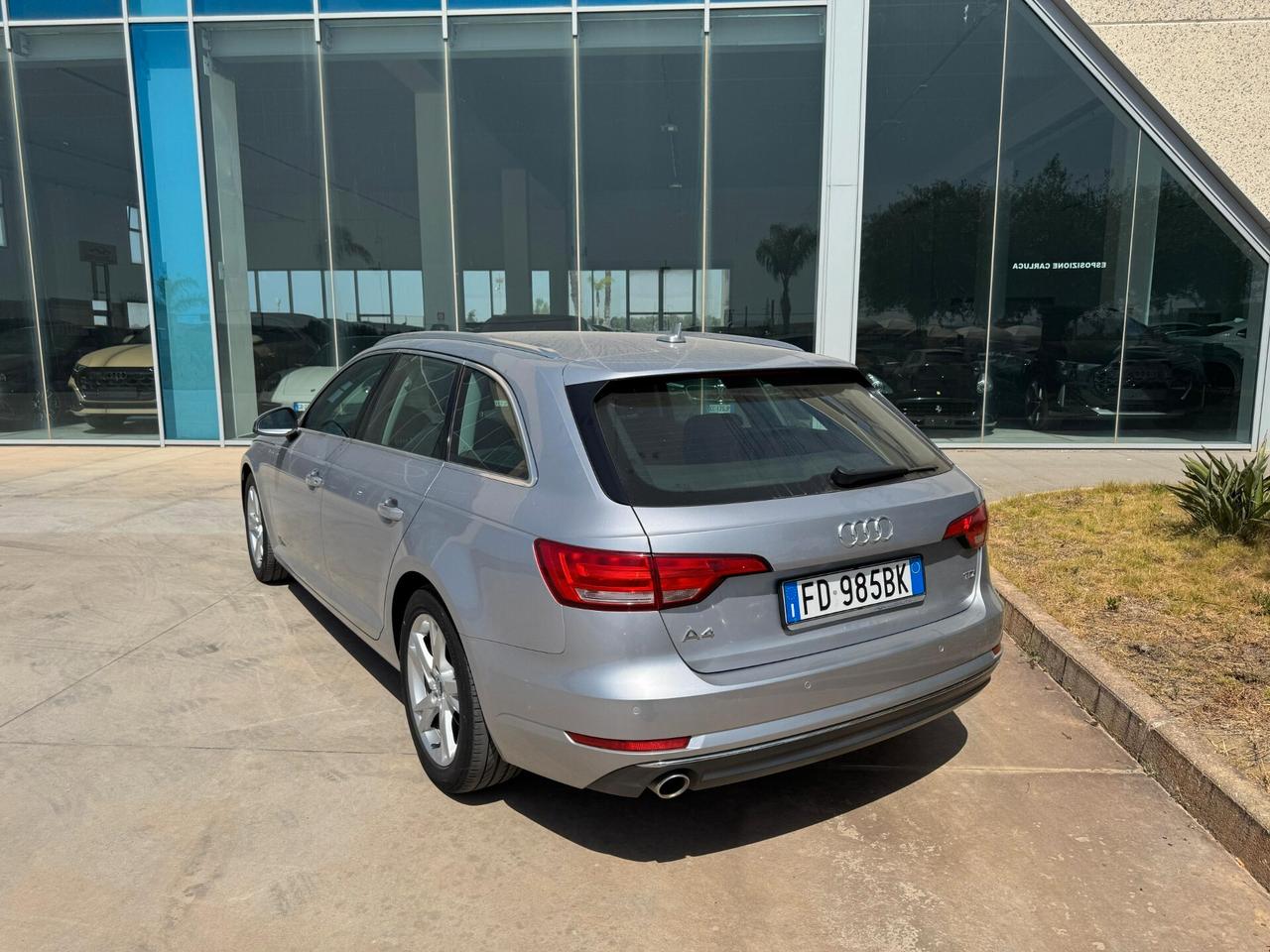 Audi A4 2.0 TDI 150 CV ultra S tronic Business Sport