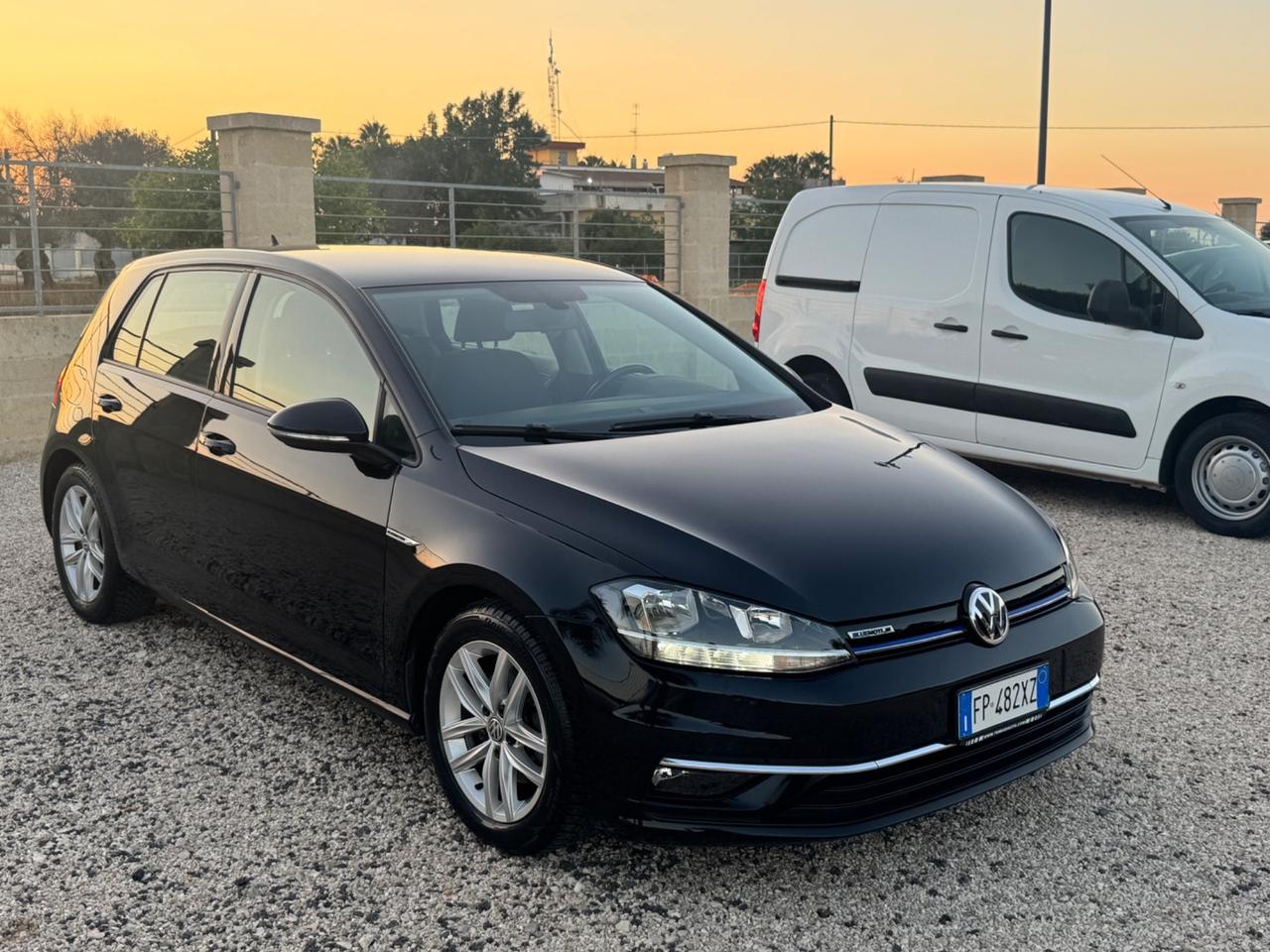 Volkswagen Golf 1.5 TSI 130 CV EVO DSG 5p. Business BlueMotion