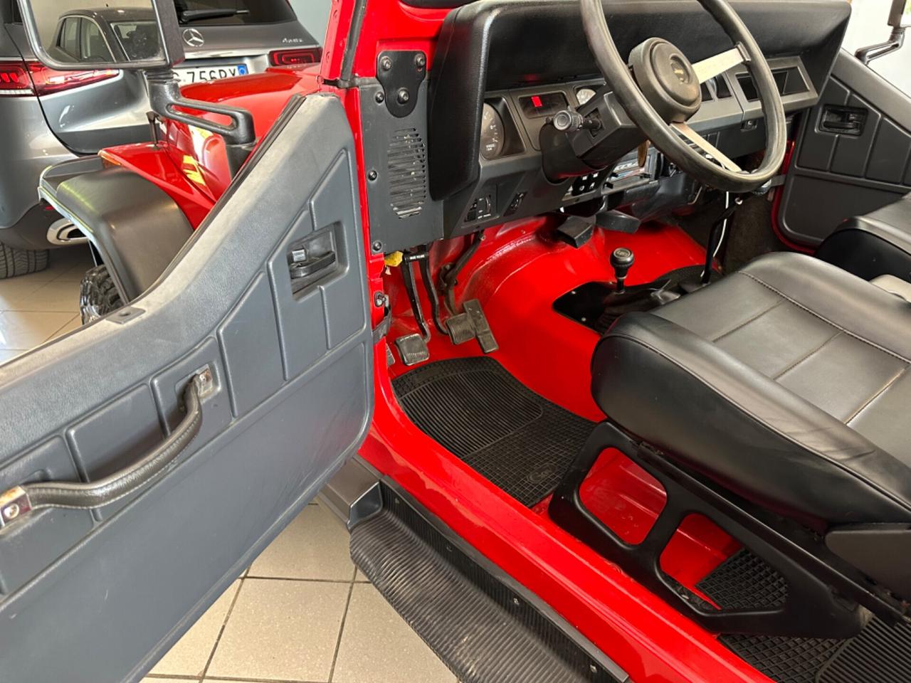 Jeep Wagoneer 2..5 benzina