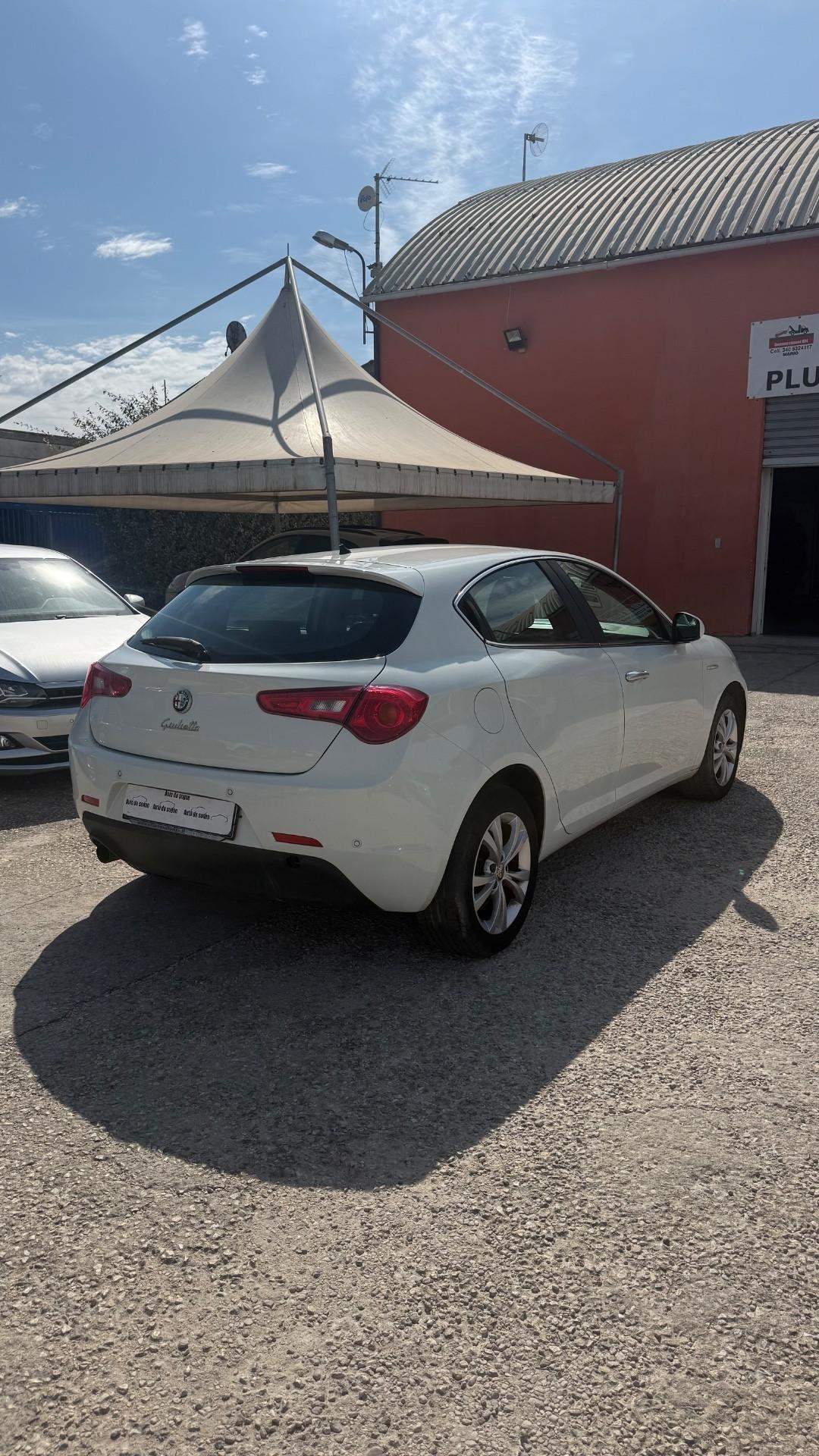 Alfa Romeo Giulietta 1.6 JTDm-2 105 CV Exclusive