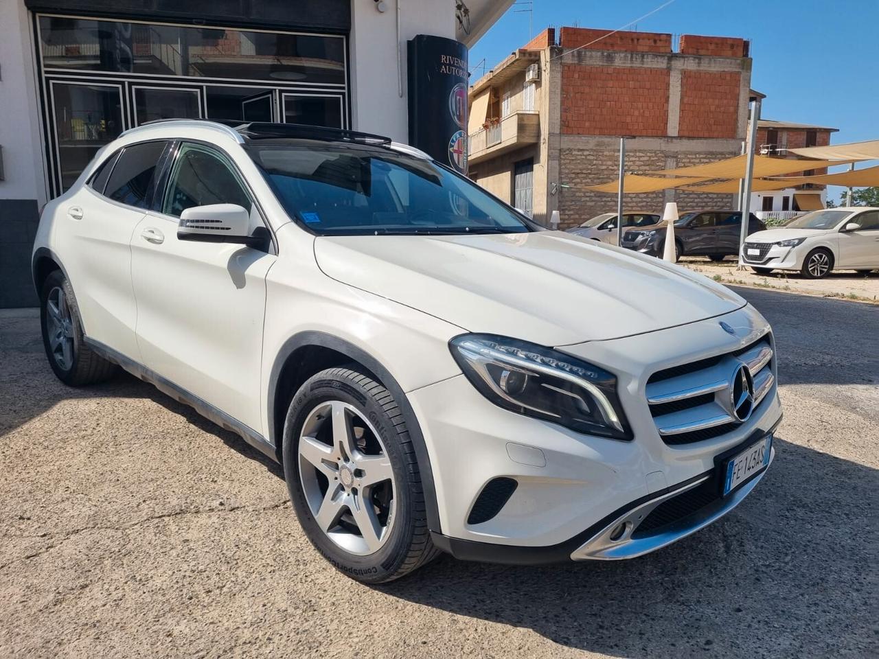 Mercedes-benz GLA 200D Tetto apribile. SUPER PROMO ESTATE 2025