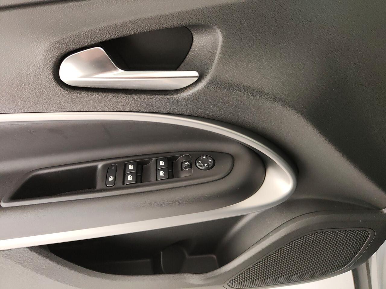 Jeep Avenger 1.2 Turbo 100 CV Summit