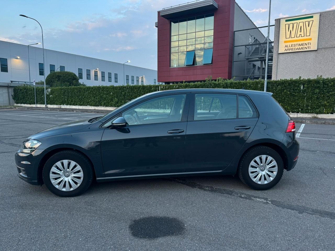 Volkswagen Golf 1.0 TSI 85 CV 5p. Trendline BlueMotion Technology