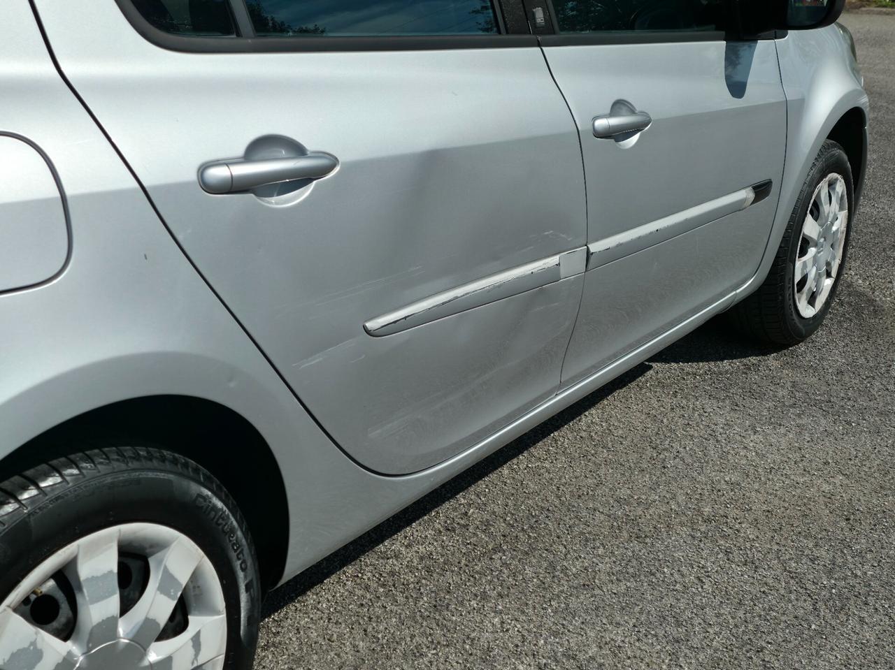 Renault Clio 1.2 benzina 2010 5 porte Luxe