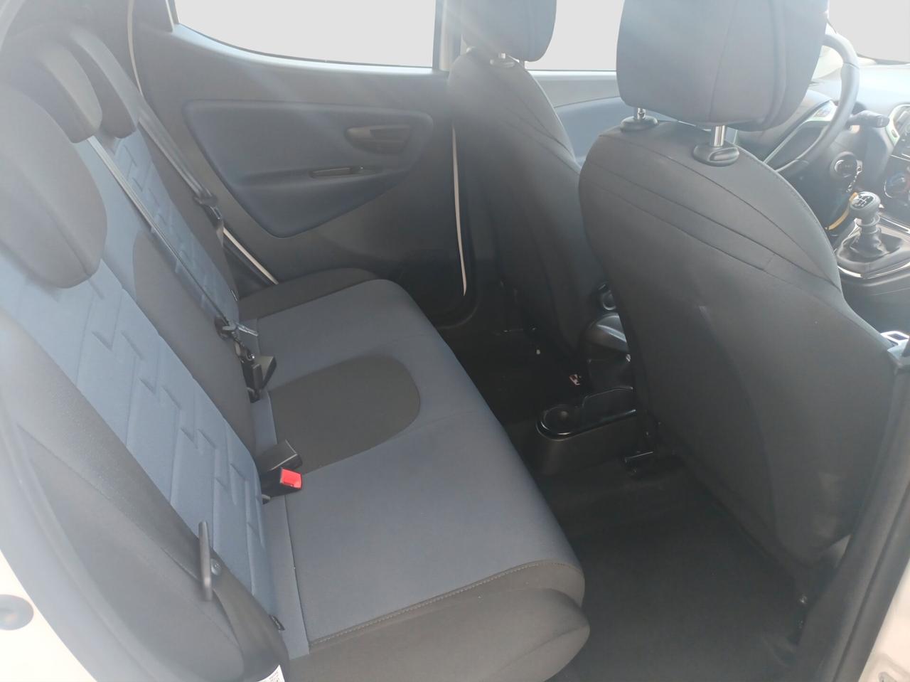 Lancia Ypsilon 1.0 FireFly 5 porte S&S Hybrid Gold