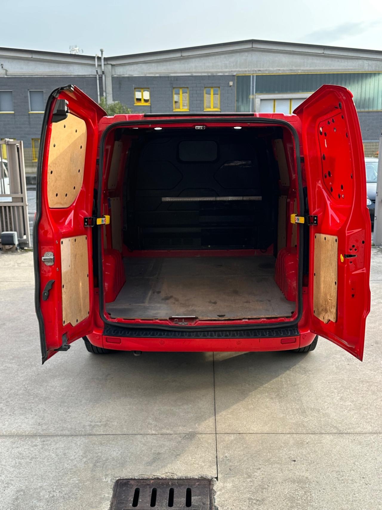 Ford Transit Custom 340 2.0 TDCi 130 PC Furgone Titanium