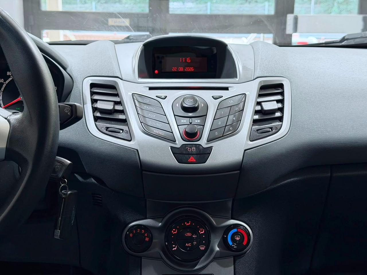FORD FIESTA 1.2 BENZINA 60CV NEOPATENTATI 80.000km