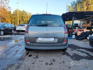 RENAULT Scénic 1.5 diesel