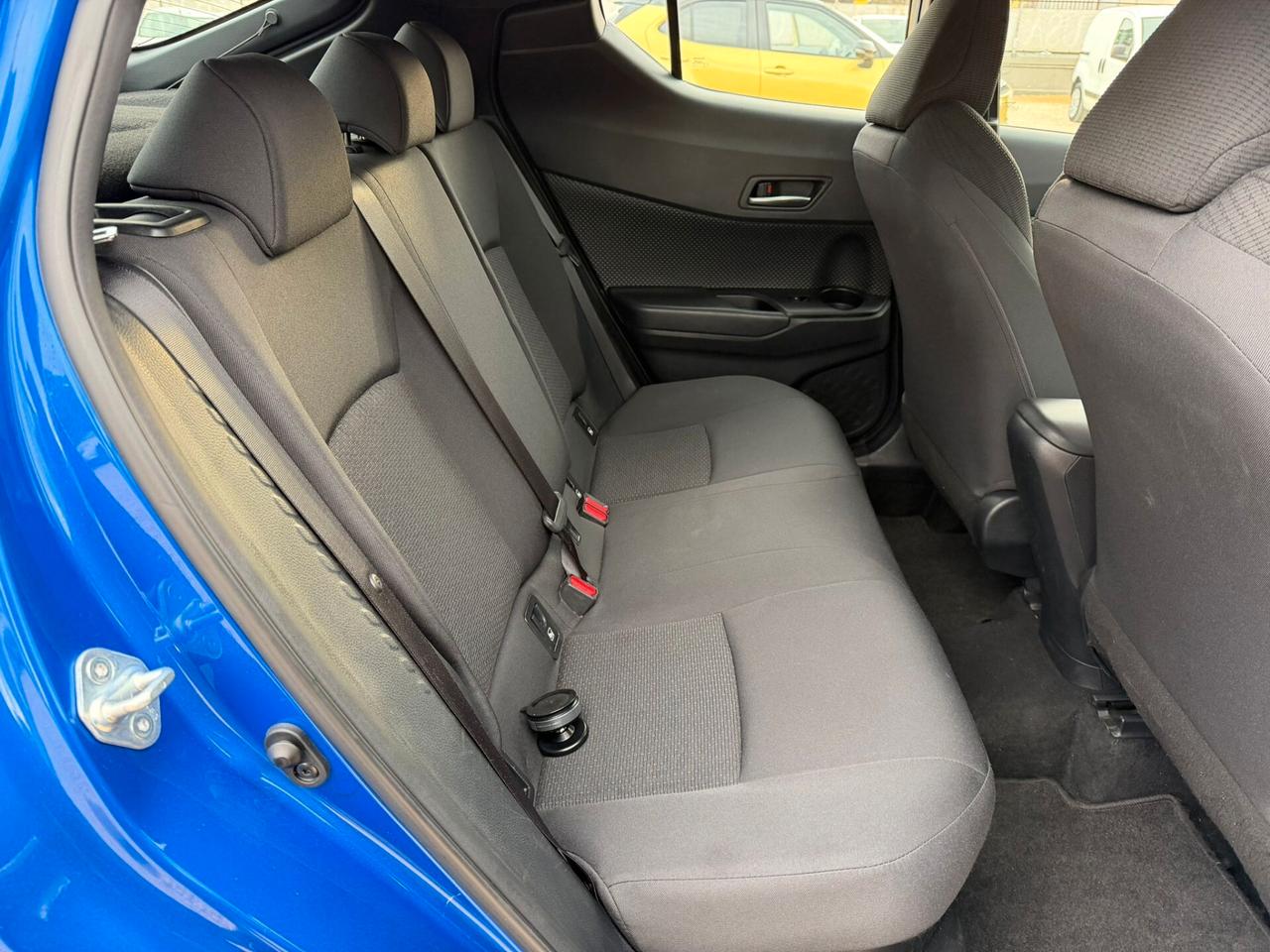 Toyota C-HR 1.8 Hybrid E-CVT Active