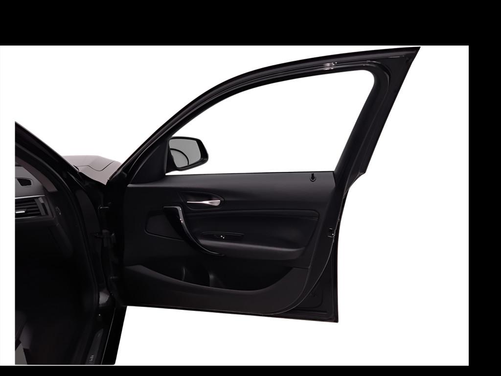 BMW Serie 1 F/20-21 2015 - 118d Sport auto 5p my18