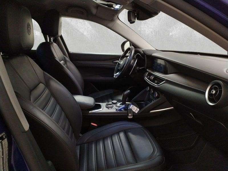 Alfa Romeo Stelvio 2.2 t Executive Q4 190cv auto