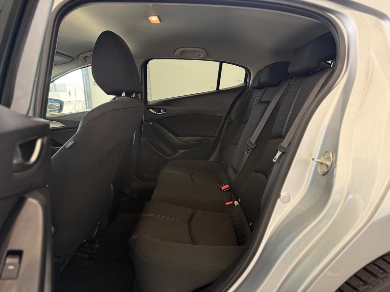 Mazda 3 1.5 Skyactiv-D 90.000KM
