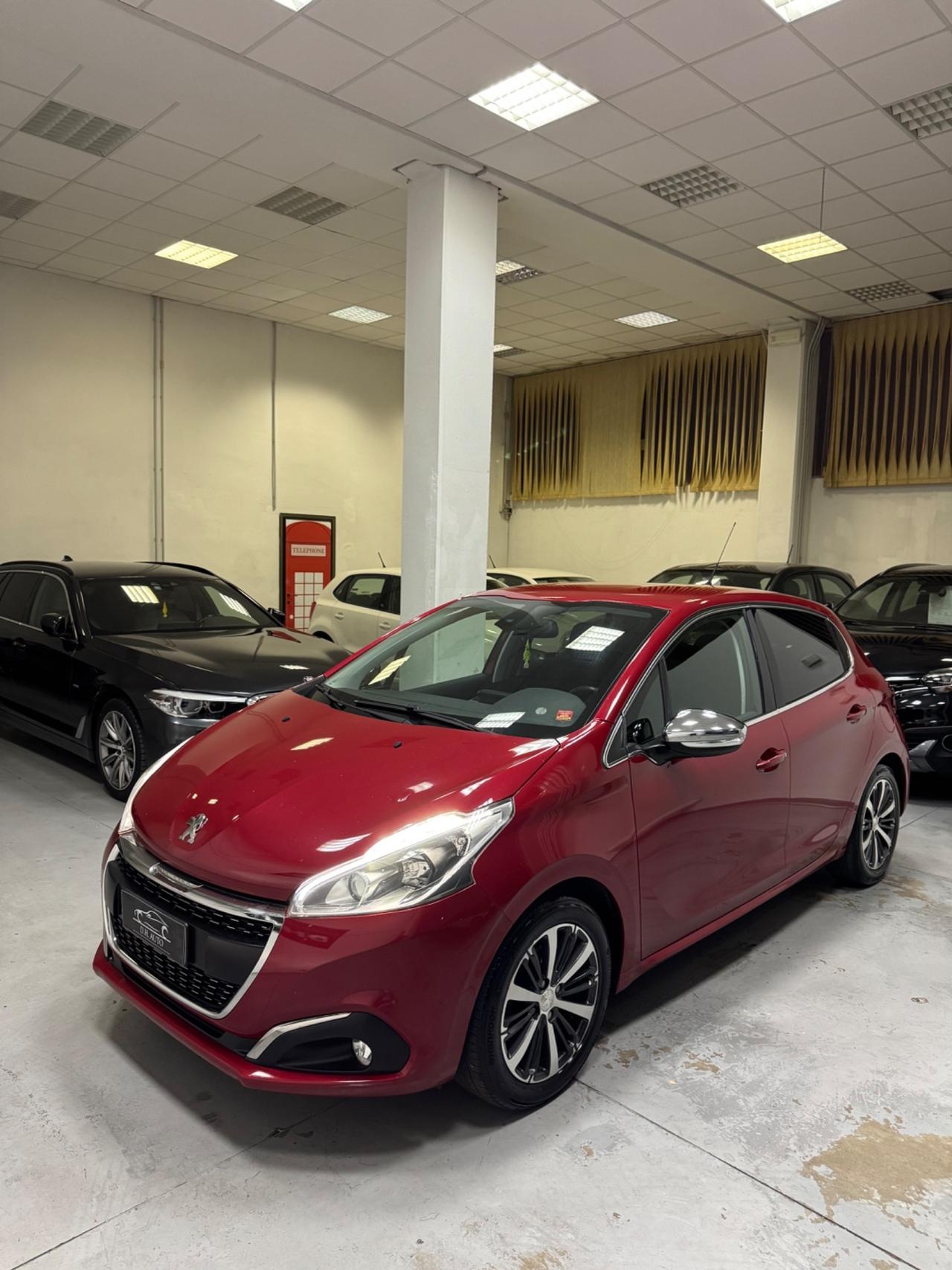 Peugeot 208 PureTech 82 5 porte Allure
