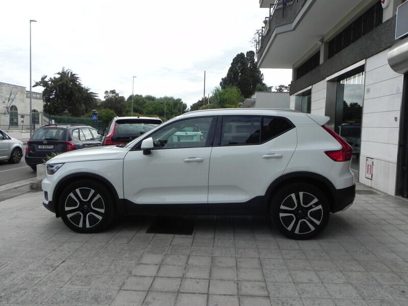 Volvo XC40 D3 AWD Geartronic Business Plus