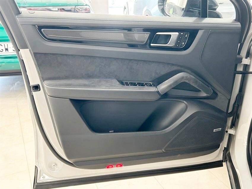 Porsche Cayenne Coupé 4.0 Turbo GT