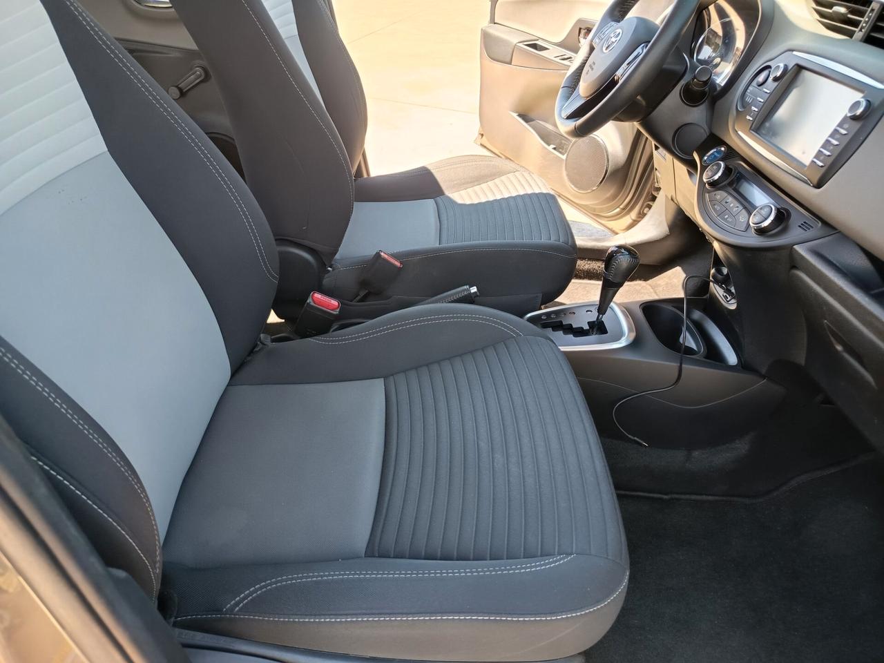 Toyota Yaris 1.5 Hybrid 5 porte Active