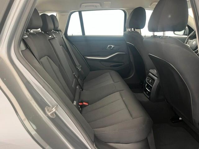 BMW 320d Touring mhev 48V auto - IVA ESPOSTA