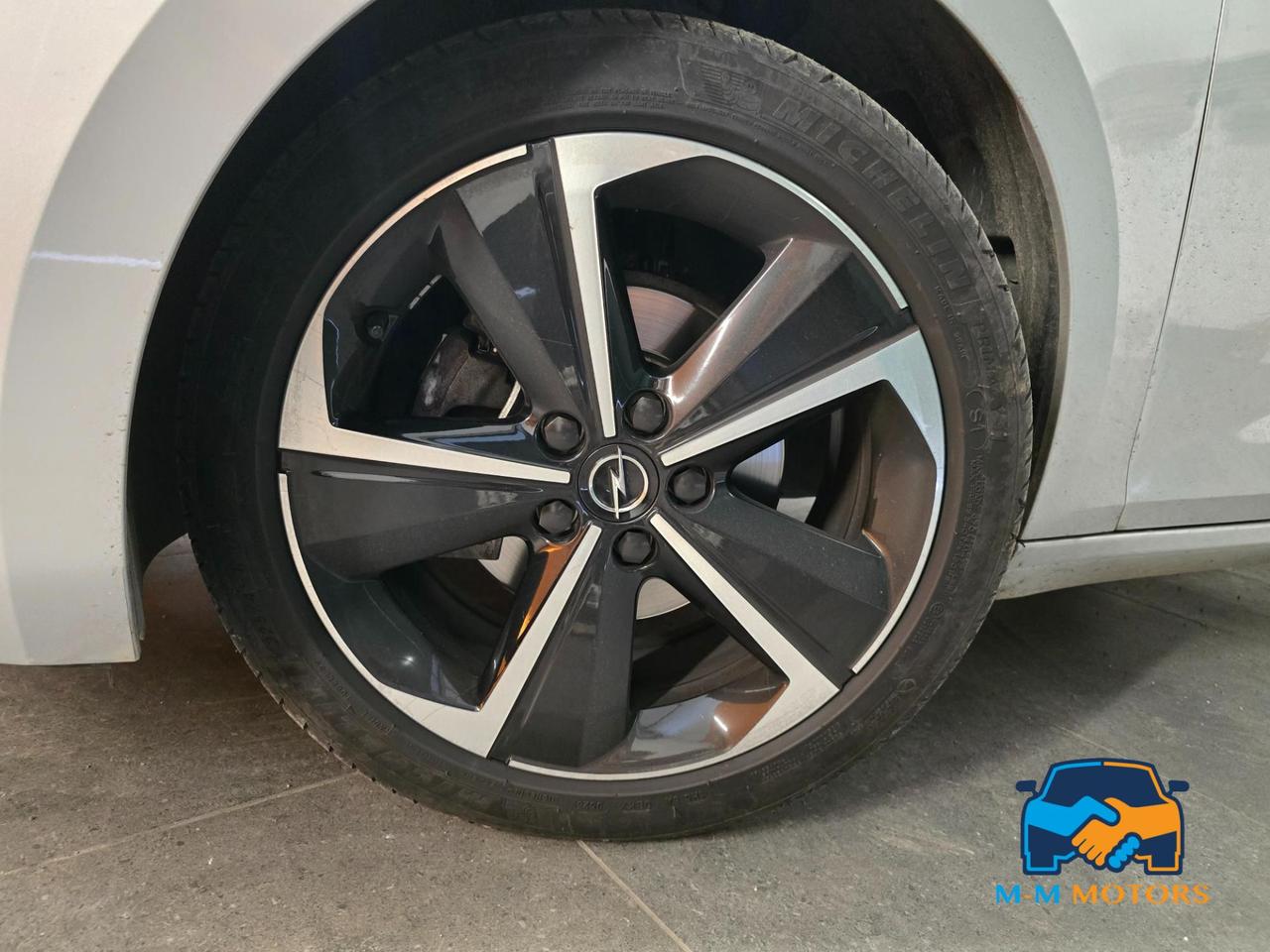 Opel Astra 1.2 t Business Elegance s&s 130cv