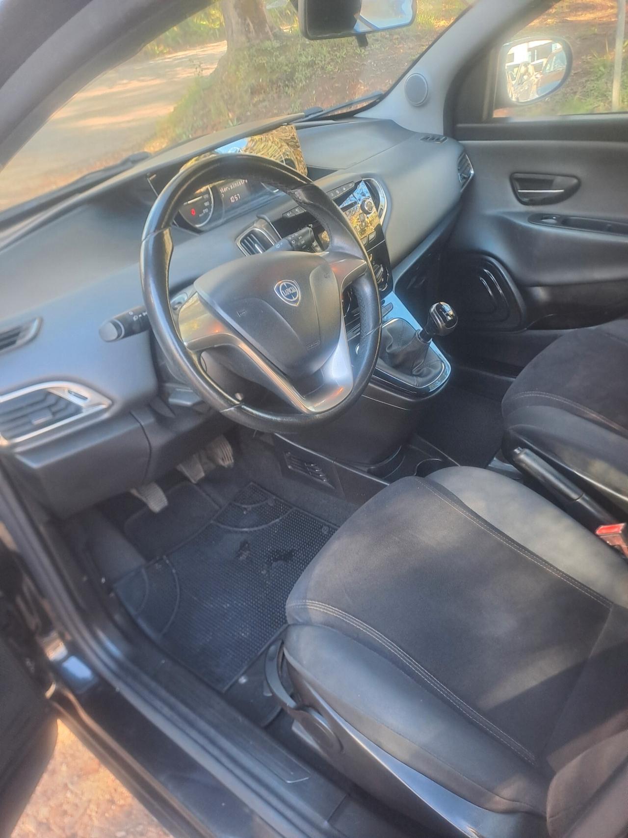 Lancia Ypsilon 1.3 MJT 16V 95 CV 5 porte S&S Platinum