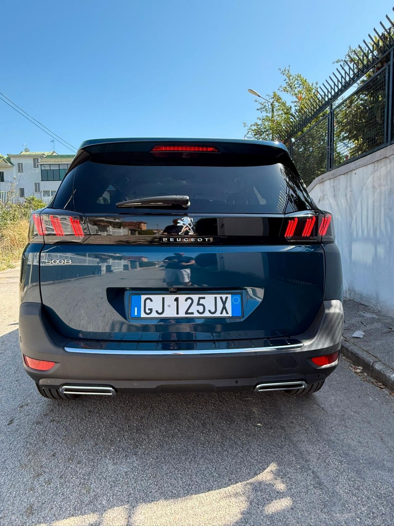 5008 PureTech Turbo 130 S&S EAT8 Allure