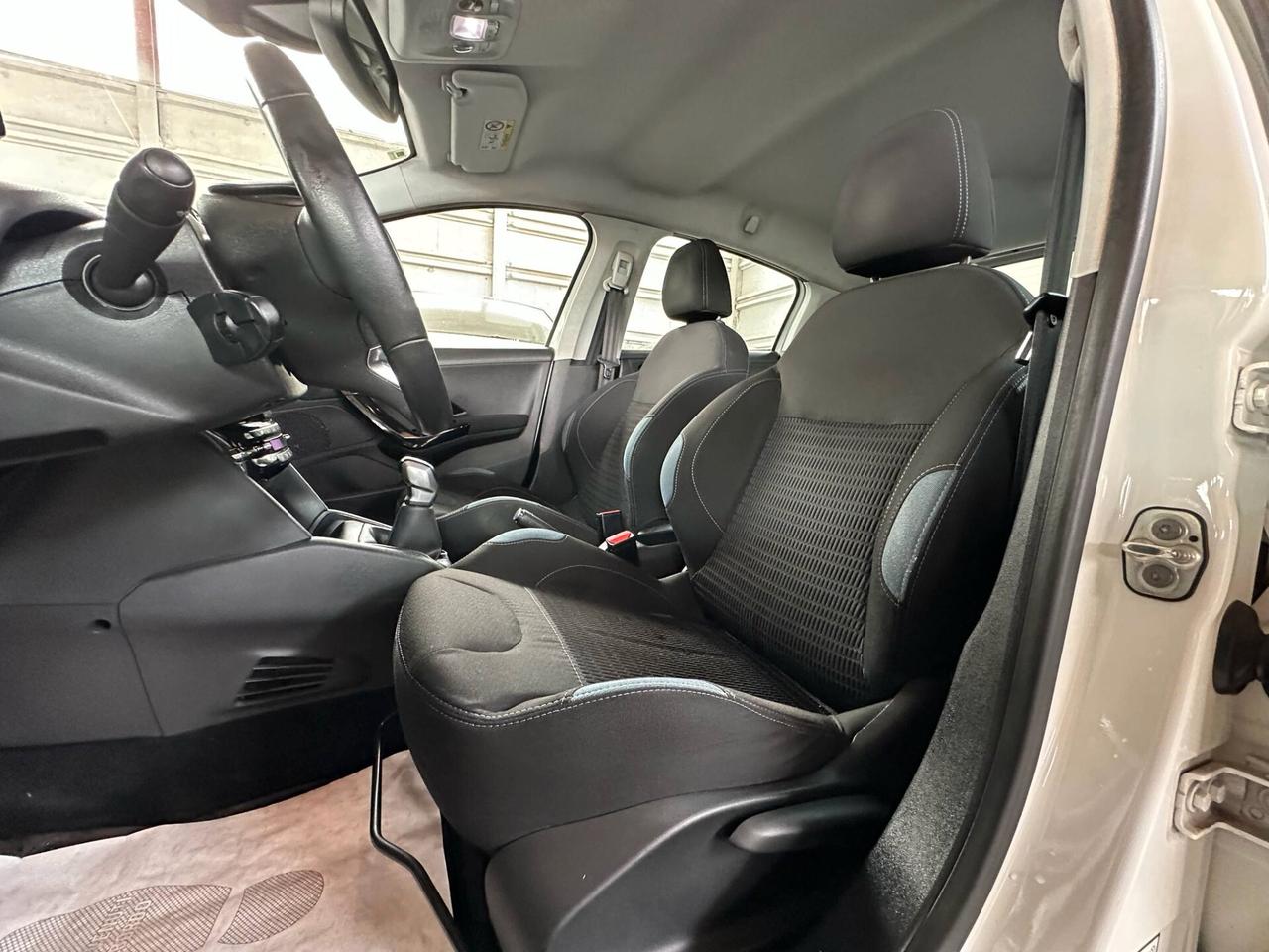 Peugeot 208 1.4 HDi 68 CV 5 porte Active