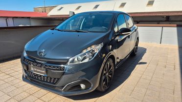 Peugeot 208 PureTech 82 5 porte Black Line