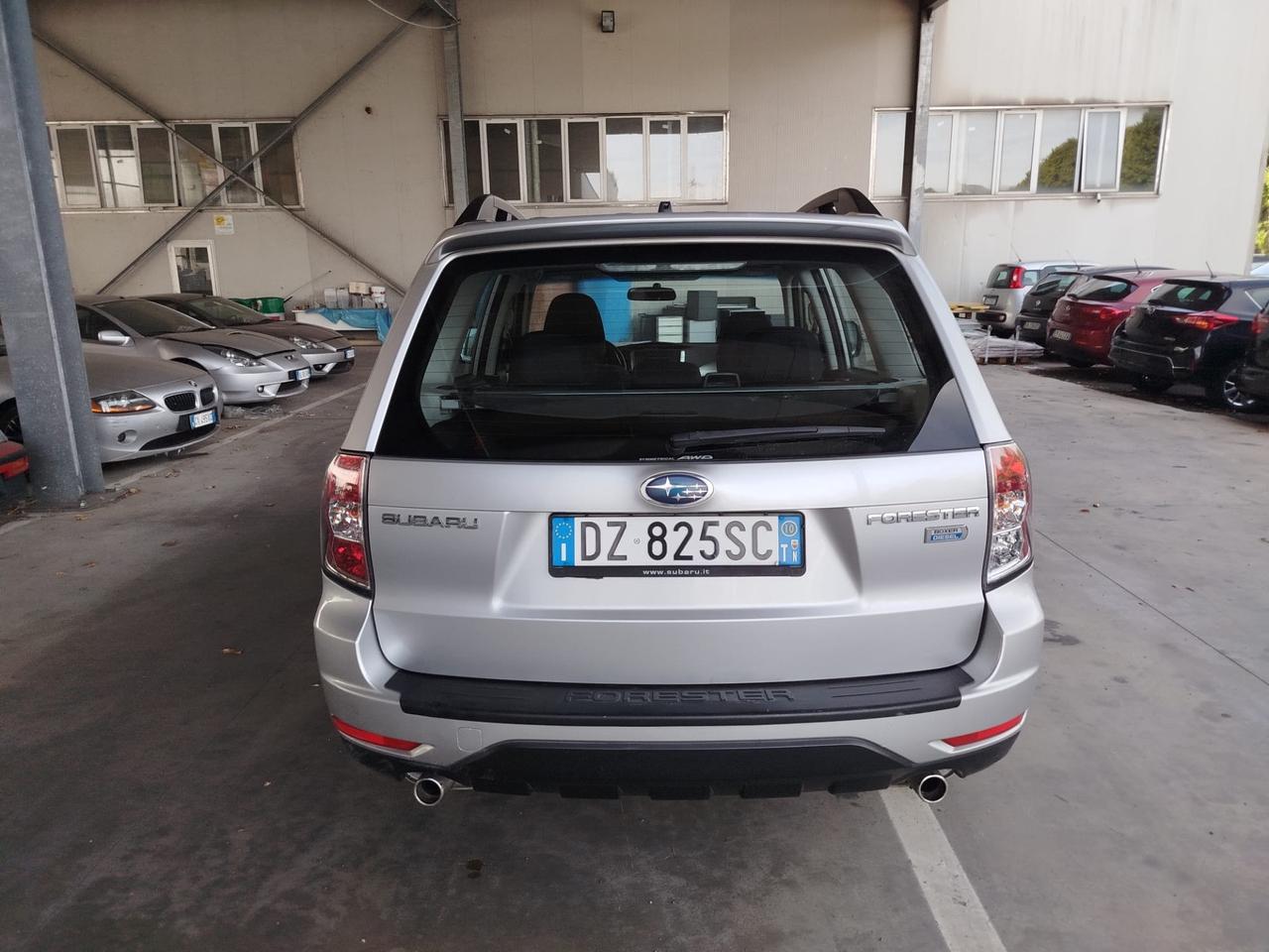 Subaru Forester 2.0d X 6mt