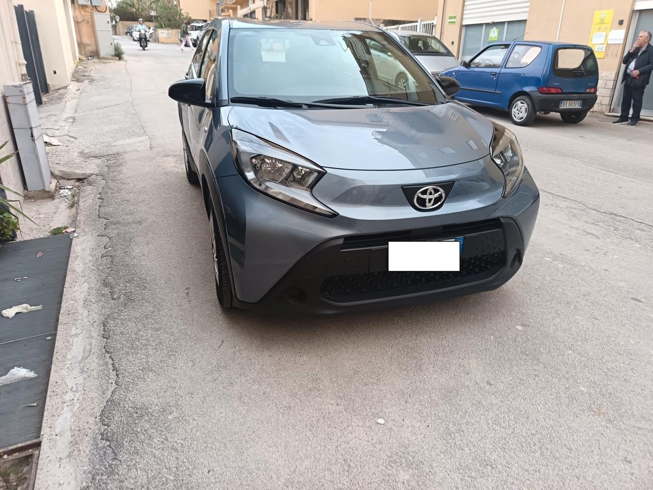Toyota Aygo X 1.0-72 CV Active S-CVT Automatica