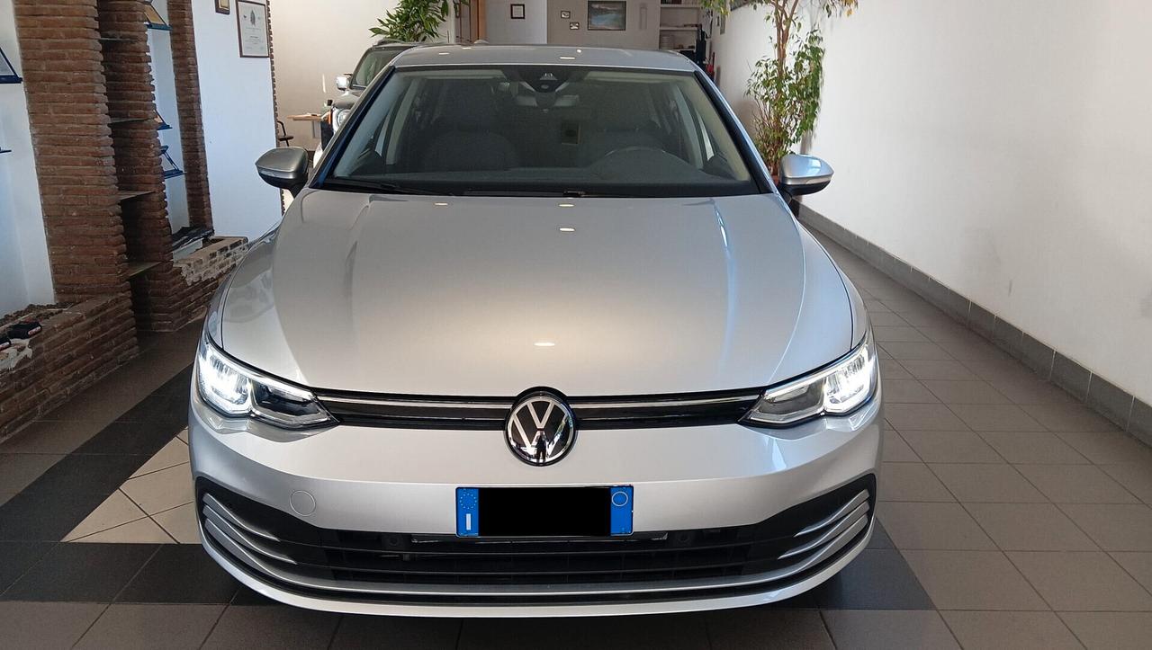 Volkswagen Golf 1.0 eTSI EVO DSG Life