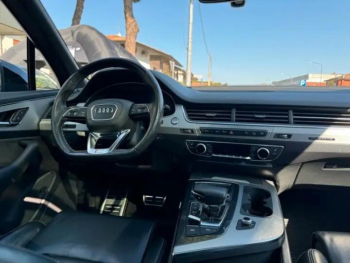 Audi Q7 50 TDI quattro tiptronic Business Plus