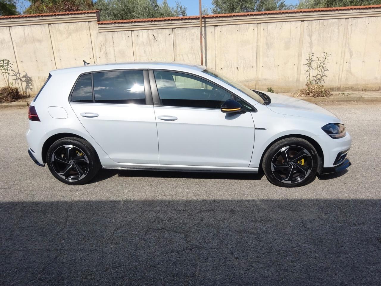 Volkswagen Golf 1.6 TDI 115 CV 5p. Sport ALLESTIMENTO GTD