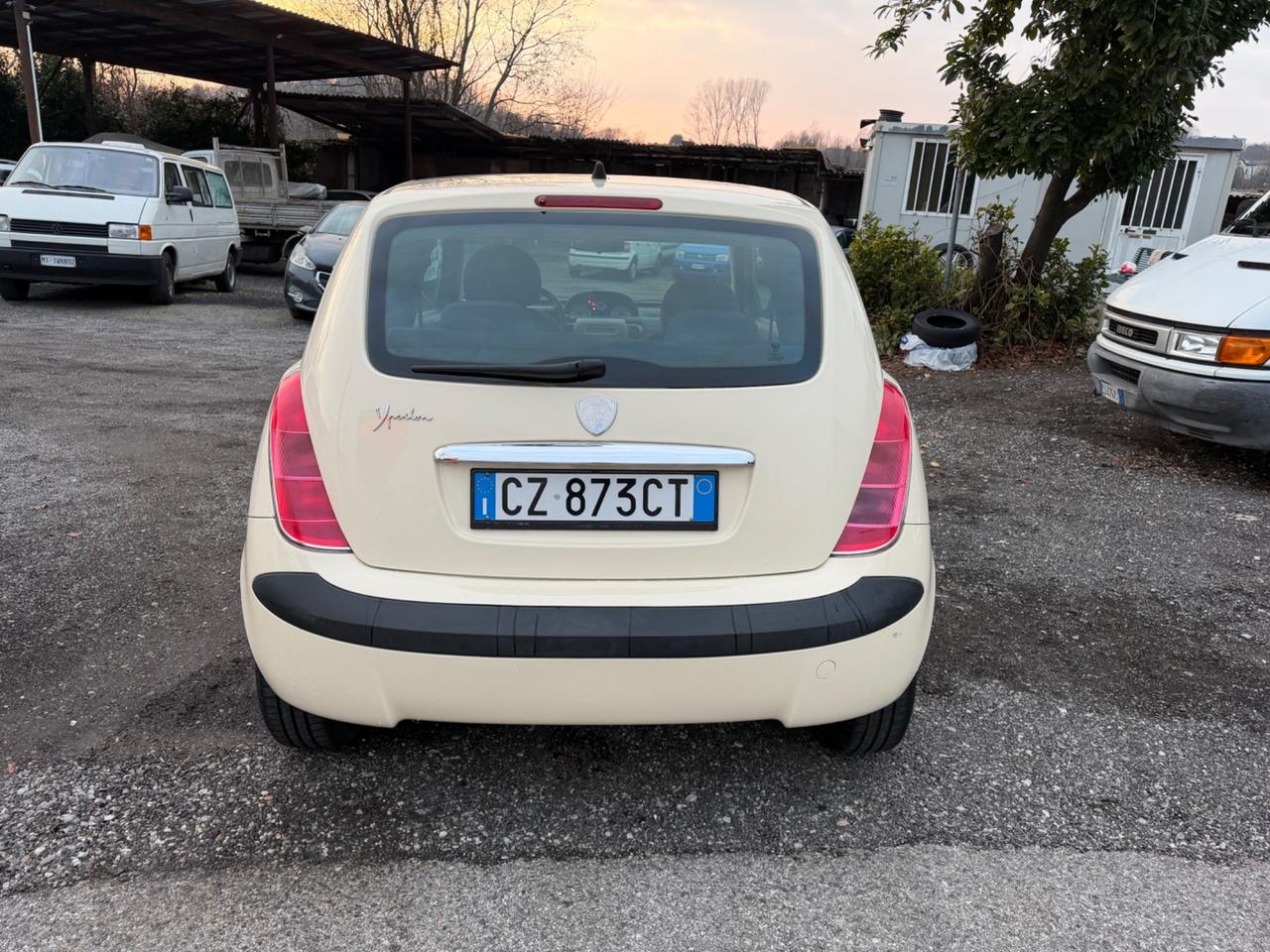 Lancia Ypsilon 1.2 Argento