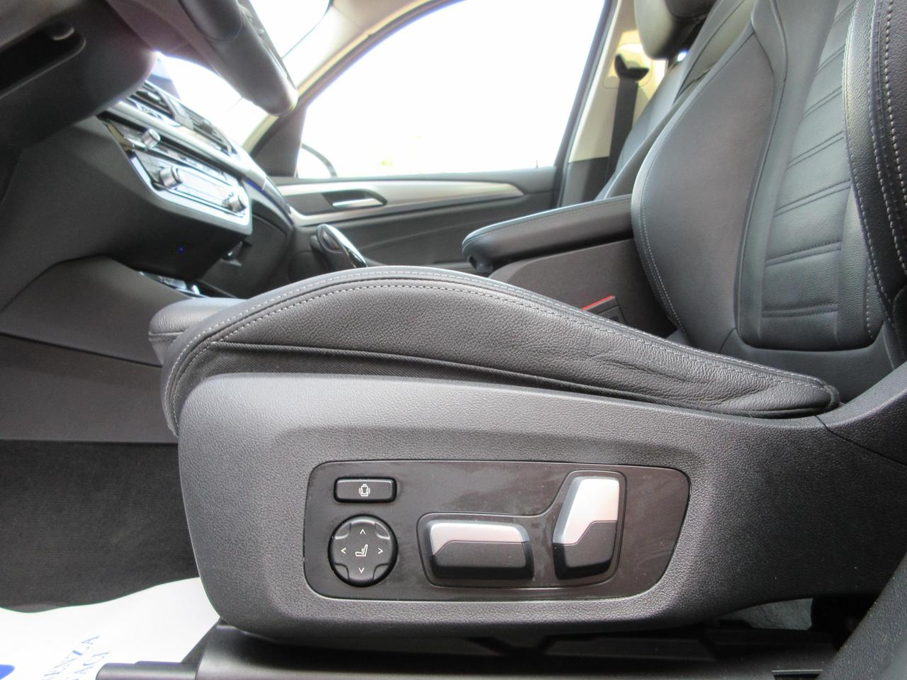BMW X3 xdrive20d mhev 48V xLine auto