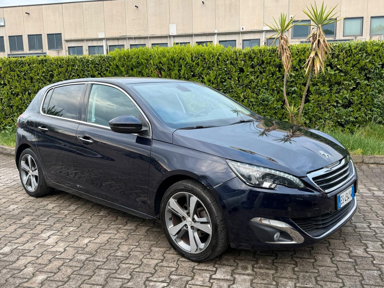 Peugeot 308 1.6 8V e-HDi 112CV Stop&Start robotiz. 5p. Business