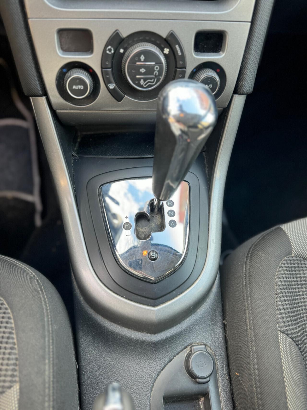 Peugeot 308 1.6 8V HDi 112CV cambio robototizzato 5p. Premium