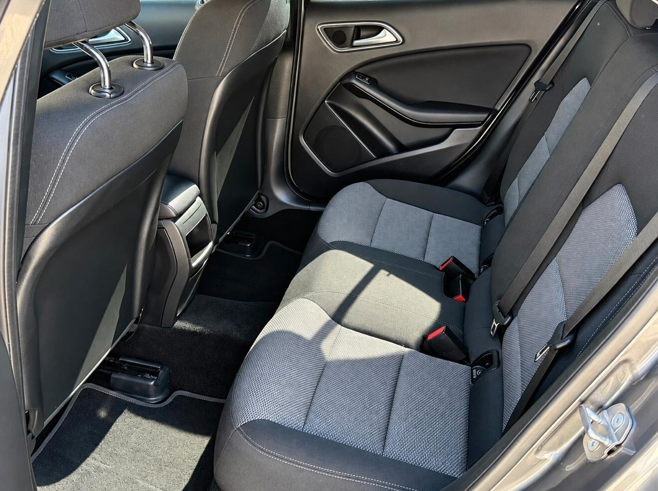 Mercedes-benz GLA 180 d Automatic Sport