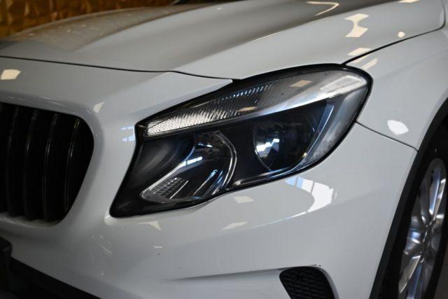 MERCEDES-BENZ GLA 180 D EXECUTIVE AUT.TEL CERCHI 17"VETRI SCURI SED.RISC