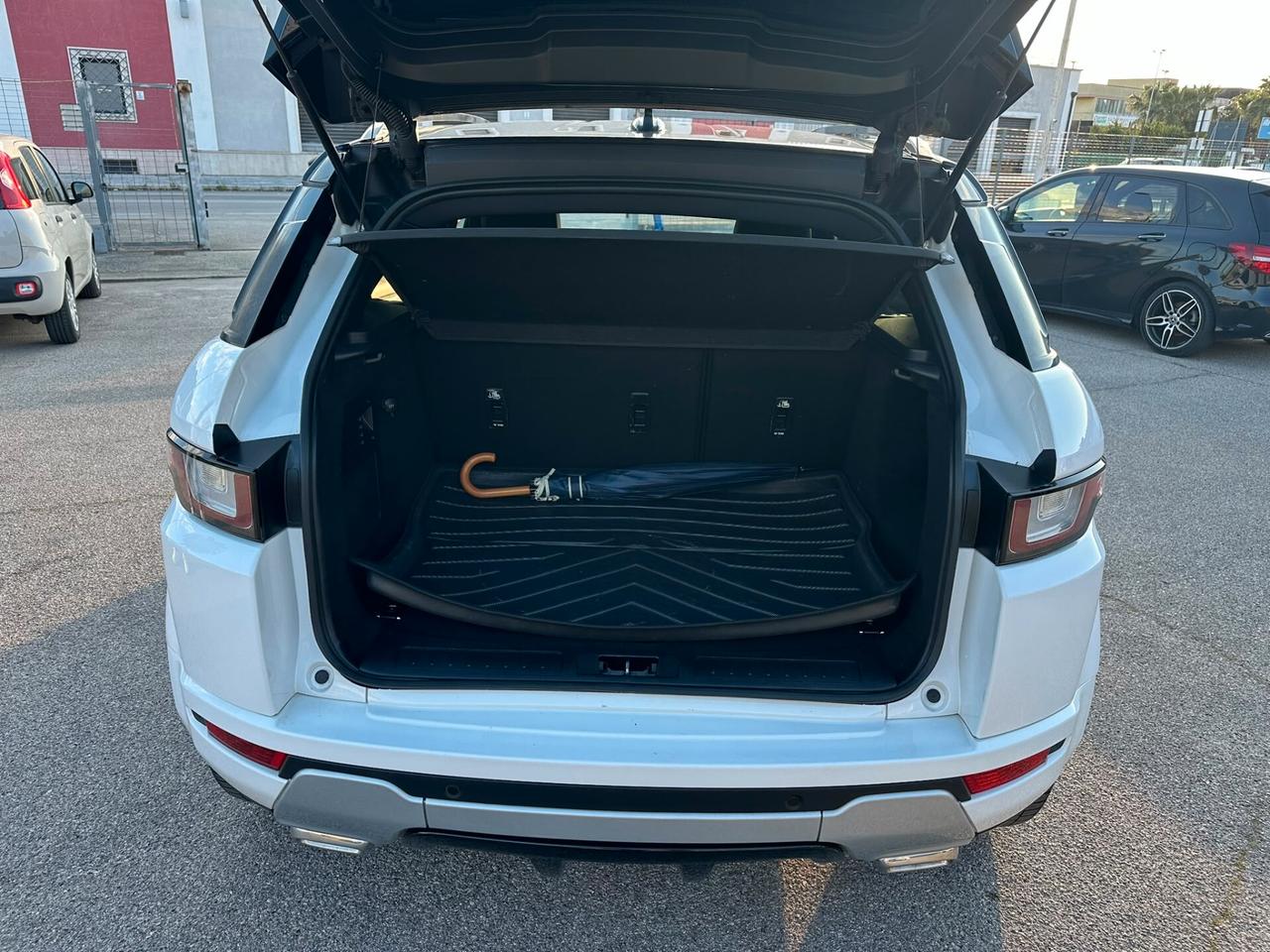 Land Rover Range Evoque 2.0 TD4 150 CV 5p. SE