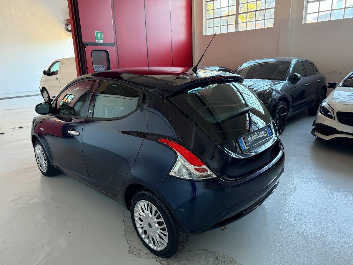 LANCIA - Ypsilon - 1.2 69 CV 5p. Platinum