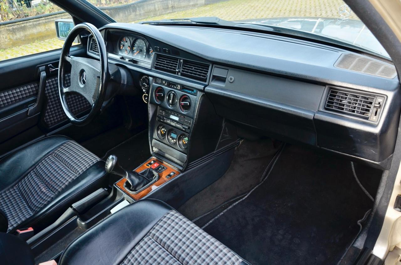 MERCEDES-BENZ 190 E 2.3-16 185cv, OTTIME CONDIZIONI, SERVICE CON FATTURE, MATCHING NUMBER, TETTO, A/C, PERMUTE